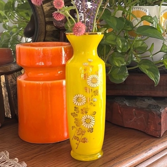 Vintage Yellow White Floral Glass Bud Vase - Picture 2 of 4